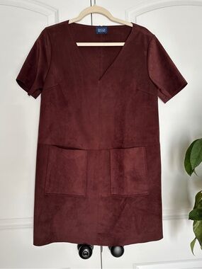 Suede Feel V-Neck Shift Dress in Brown Burgundy